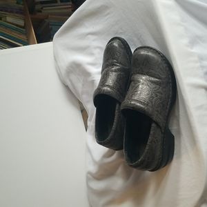 Boc grey shoes size 11M